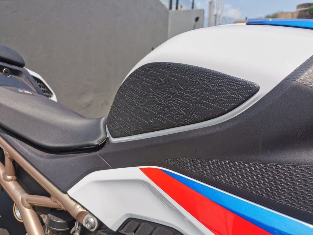 S1000R Tank Grips