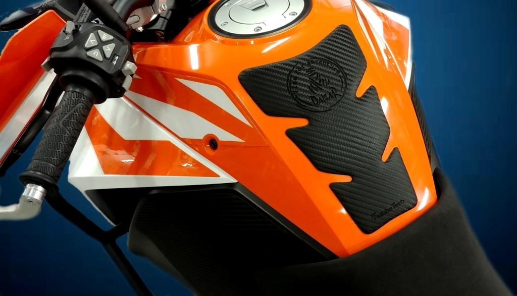 KTM Visa Tank Pad | Rubbatech motorcycle tank protector RoadCarver